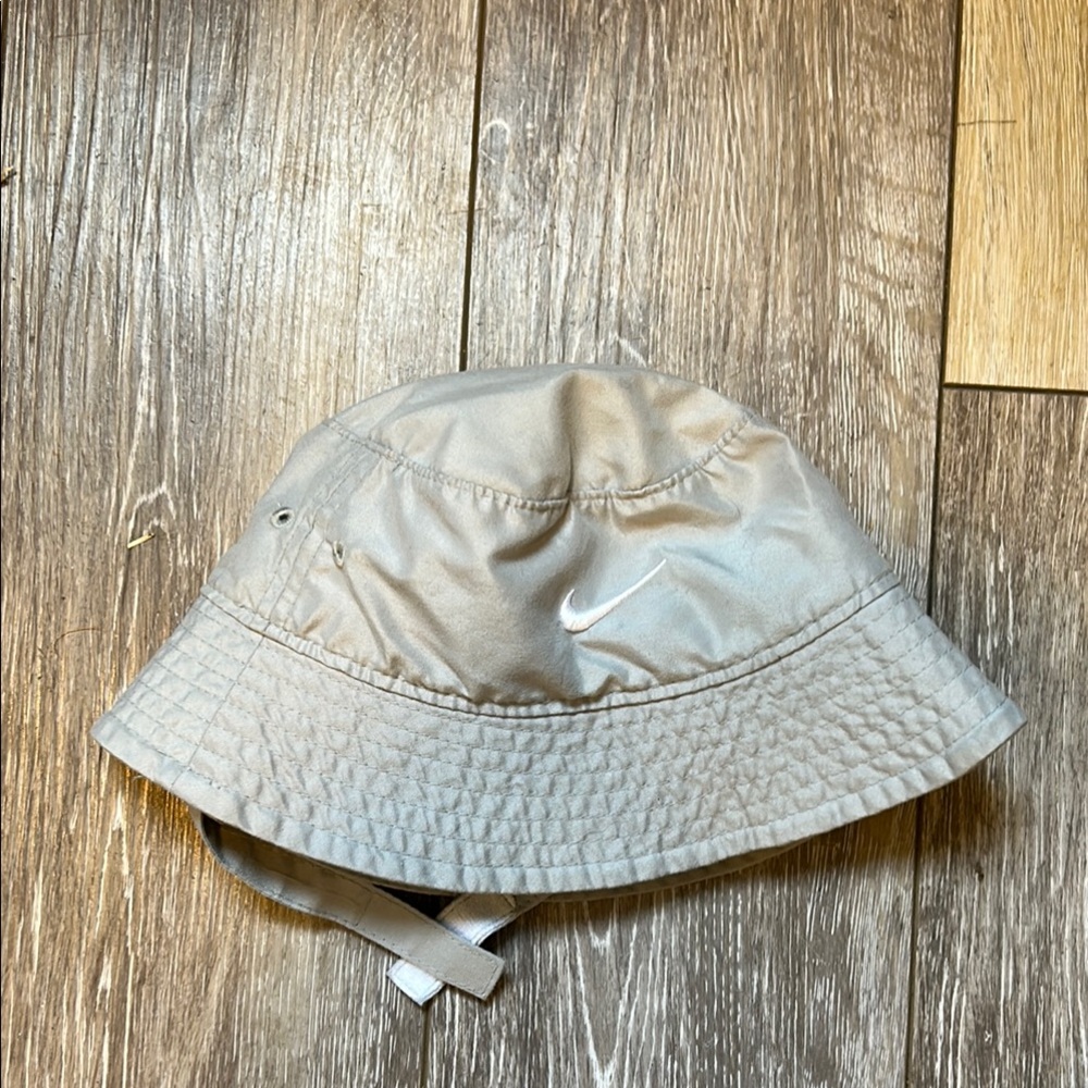 Nike Gray Bucket Hat Versatile Sun Protection infant